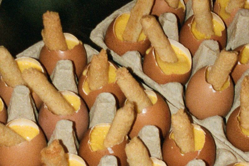 Audience participation in Zina Saro-Wiwa's performance