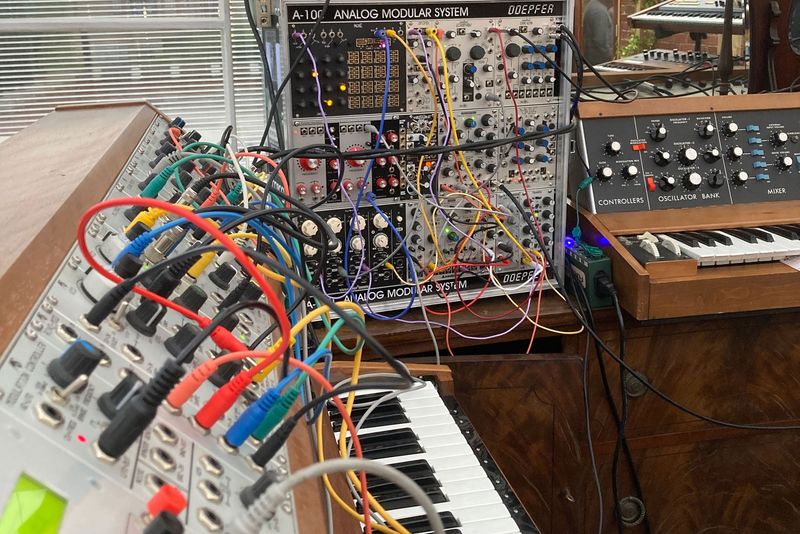 Synthezisers on Queensrollahouse roof terrace